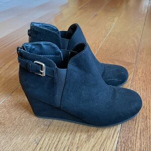 Girls Black Suede Wedge Ankle Boots Size 4